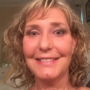 Meet your Posher, Lelia